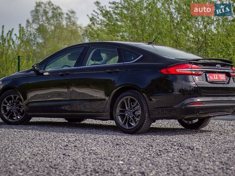 Седан Ford Fusion 2018 в Дрогобыче