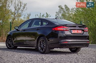 Седан Ford Fusion 2018 в Дрогобыче