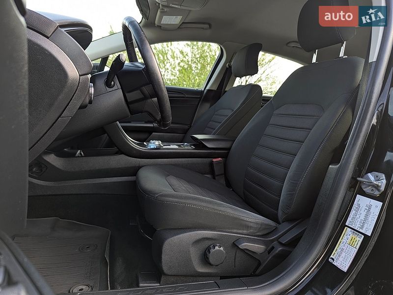 Седан Ford Fusion 2018 в Дрогобыче