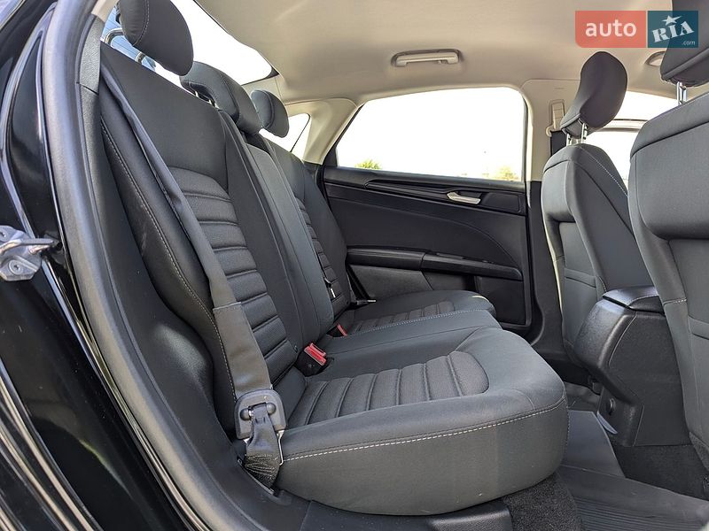 Седан Ford Fusion 2018 в Дрогобыче