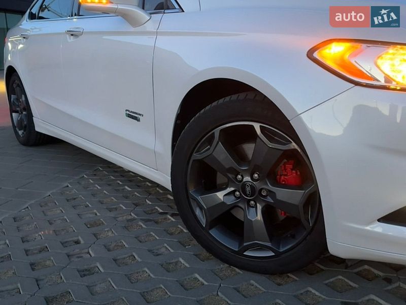 Седан Ford Fusion 2014 в Хмельницком