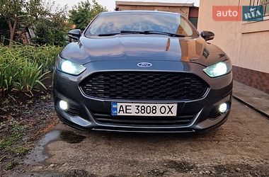 Седан Ford Fusion 2015 в Кривом Роге