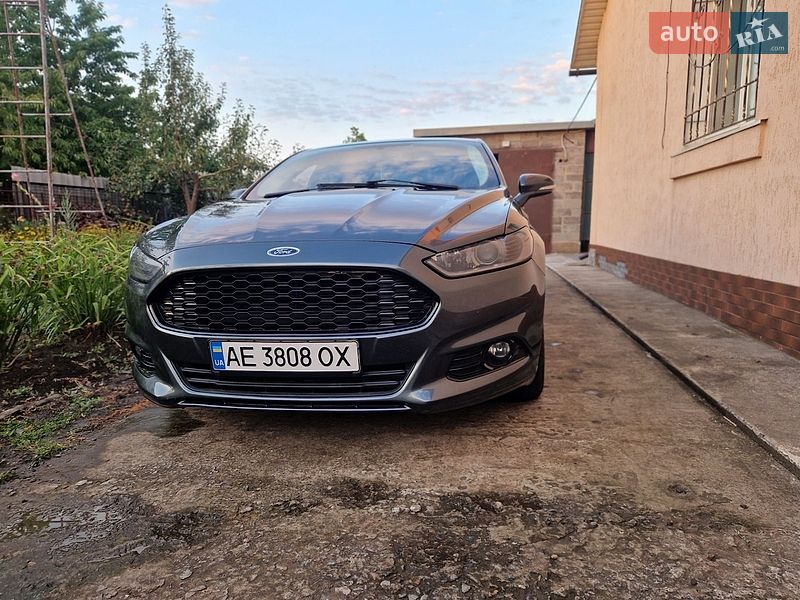 Седан Ford Fusion 2015 в Кривом Роге