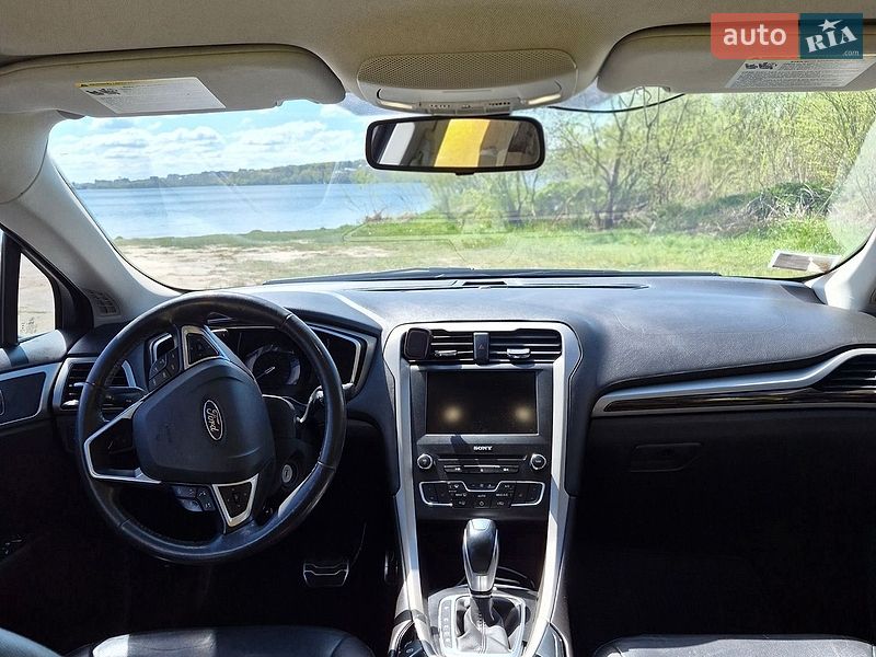 Седан Ford Fusion 2016 в Тернополі