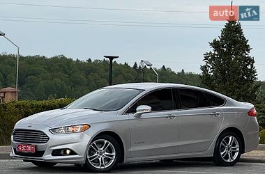 Седан Ford Fusion 2016 в Дрогобичі