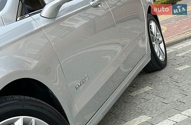 Седан Ford Fusion 2016 в Дрогобичі