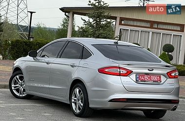 Седан Ford Fusion 2016 в Дрогобичі