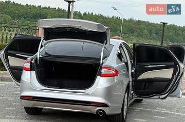 Седан Ford Fusion 2016 в Дрогобичі