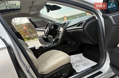 Седан Ford Fusion 2016 в Дрогобичі