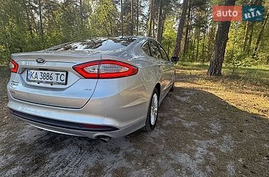 Седан Ford Fusion 2016 в Києві