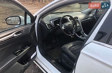Седан Ford Fusion 2015 в Києві