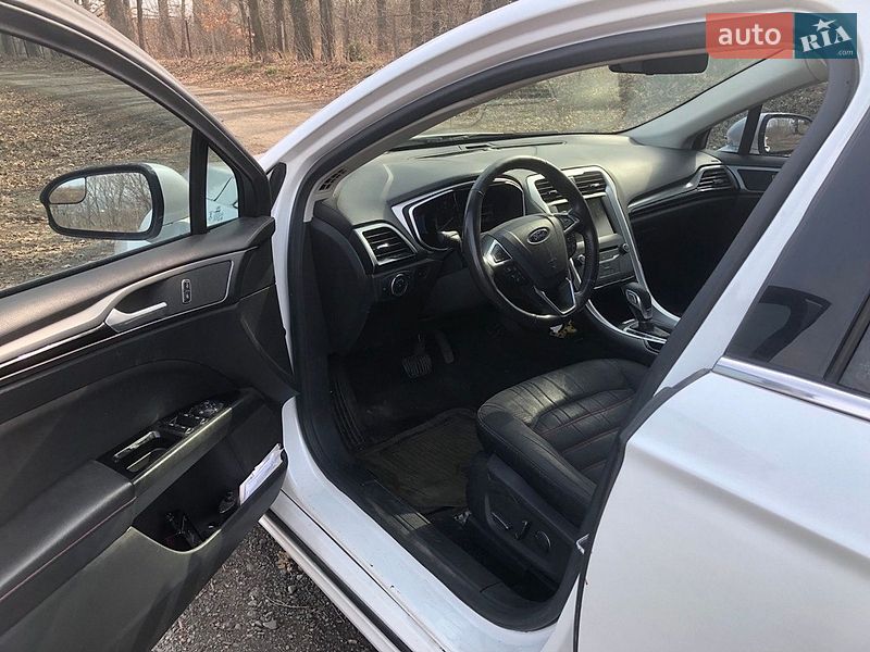 Седан Ford Fusion 2015 в Києві