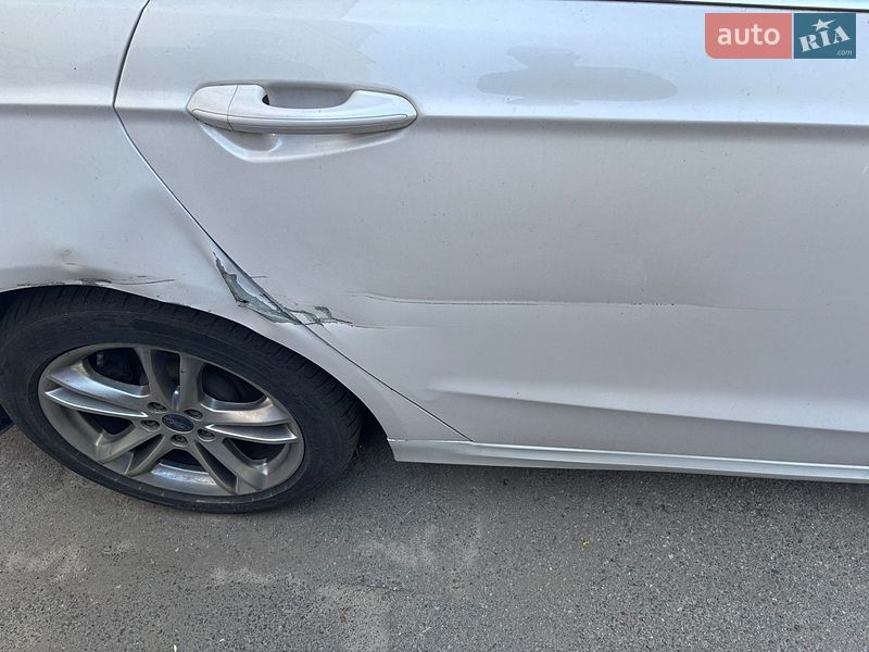 Седан Ford Fusion 2015 в Києві