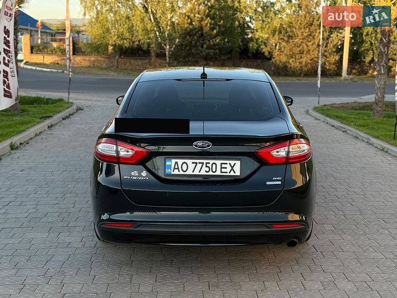 Седан Ford Fusion 2014 в Ужгороде