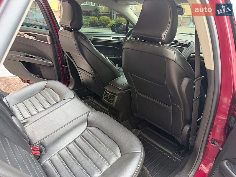 Седан Ford Fusion 2016 в Вінниці