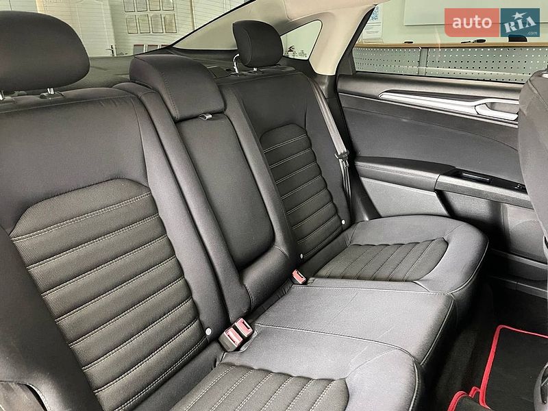 Седан Ford Fusion 2013 в Киеве