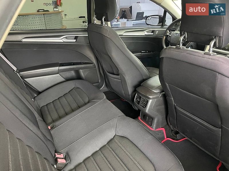 Седан Ford Fusion 2013 в Киеве