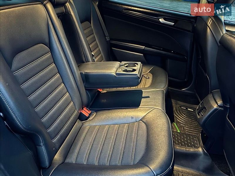 Седан Ford Fusion 2017 в Житомирі