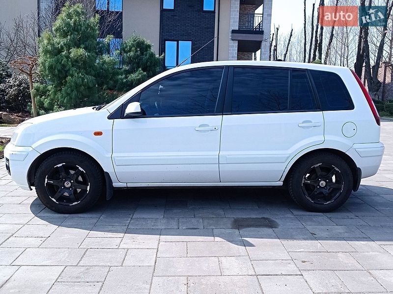 Хэтчбек Ford Fusion 2012 в Звягеле