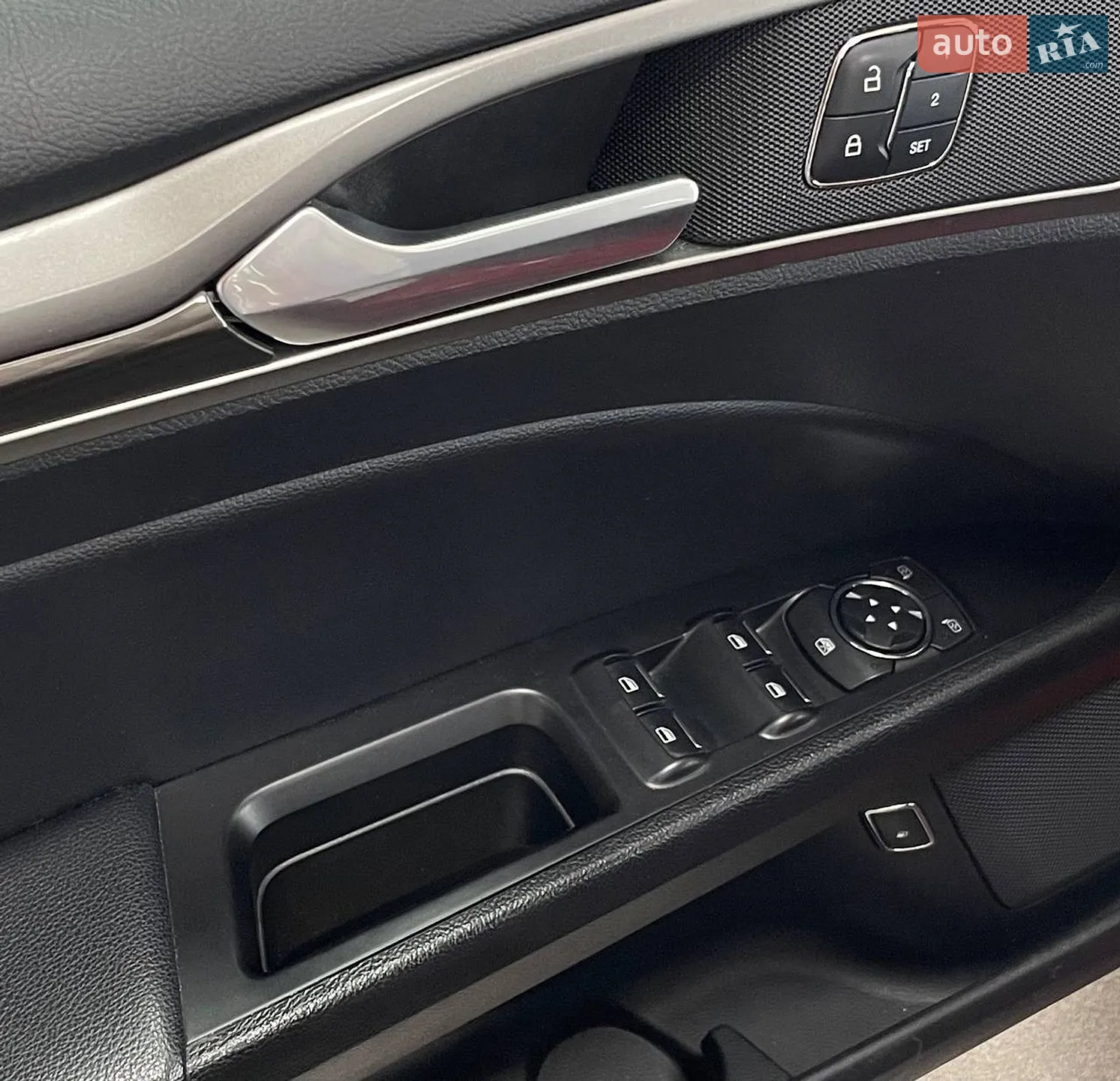 2016 Ford Fusion - мініатюра 20