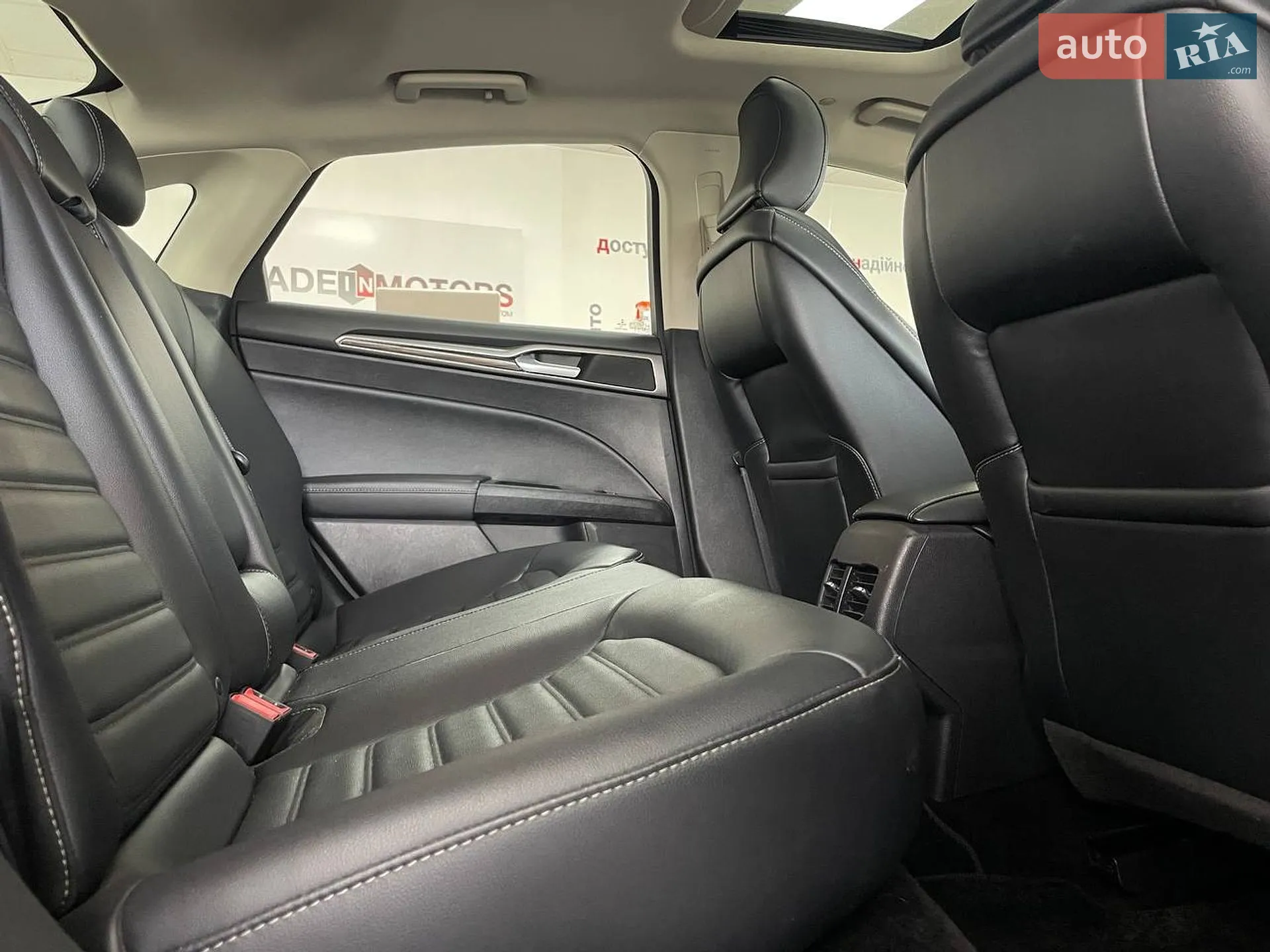 2016 Ford Fusion - мініатюра 39