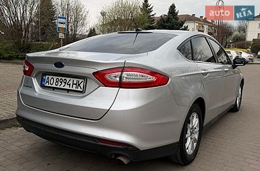 Седан Ford Fusion 2015 в Ужгороде