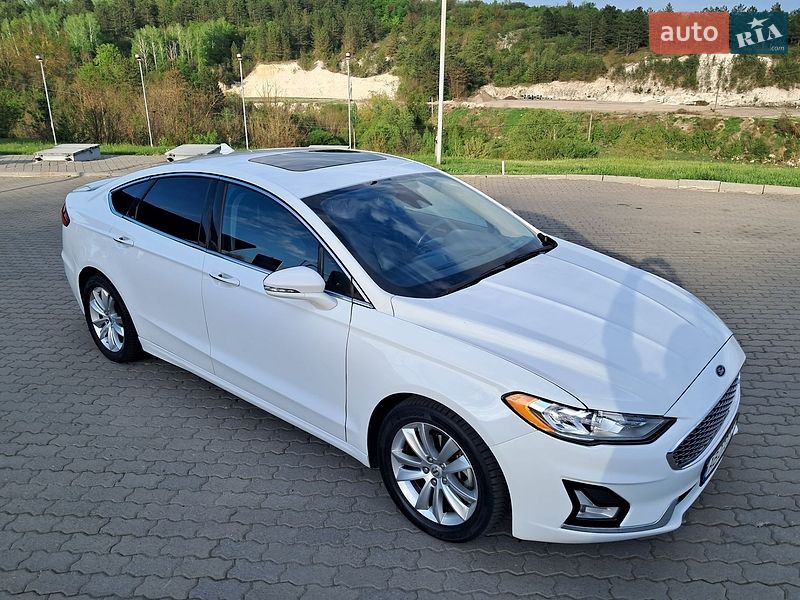 Седан Ford Fusion 2019 в Могилев-Подольске