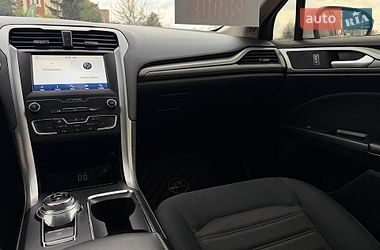 Седан Ford Fusion 2020 в Харькове