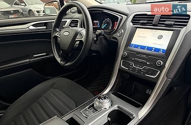 Седан Ford Fusion 2020 в Харькове