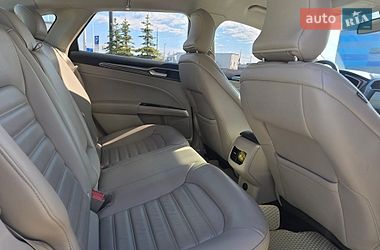 Седан Ford Fusion 2017 в Львові