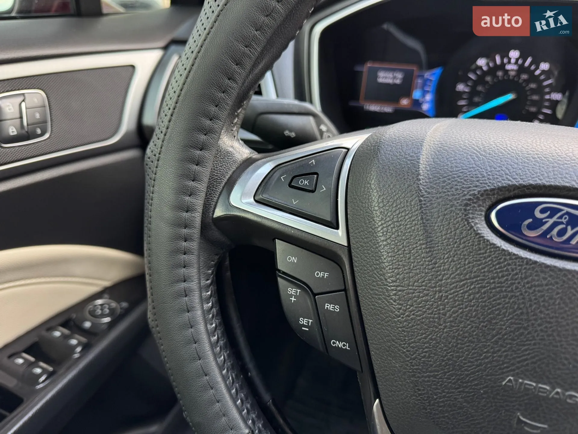 2016 Ford Fusion - мініатюра 29