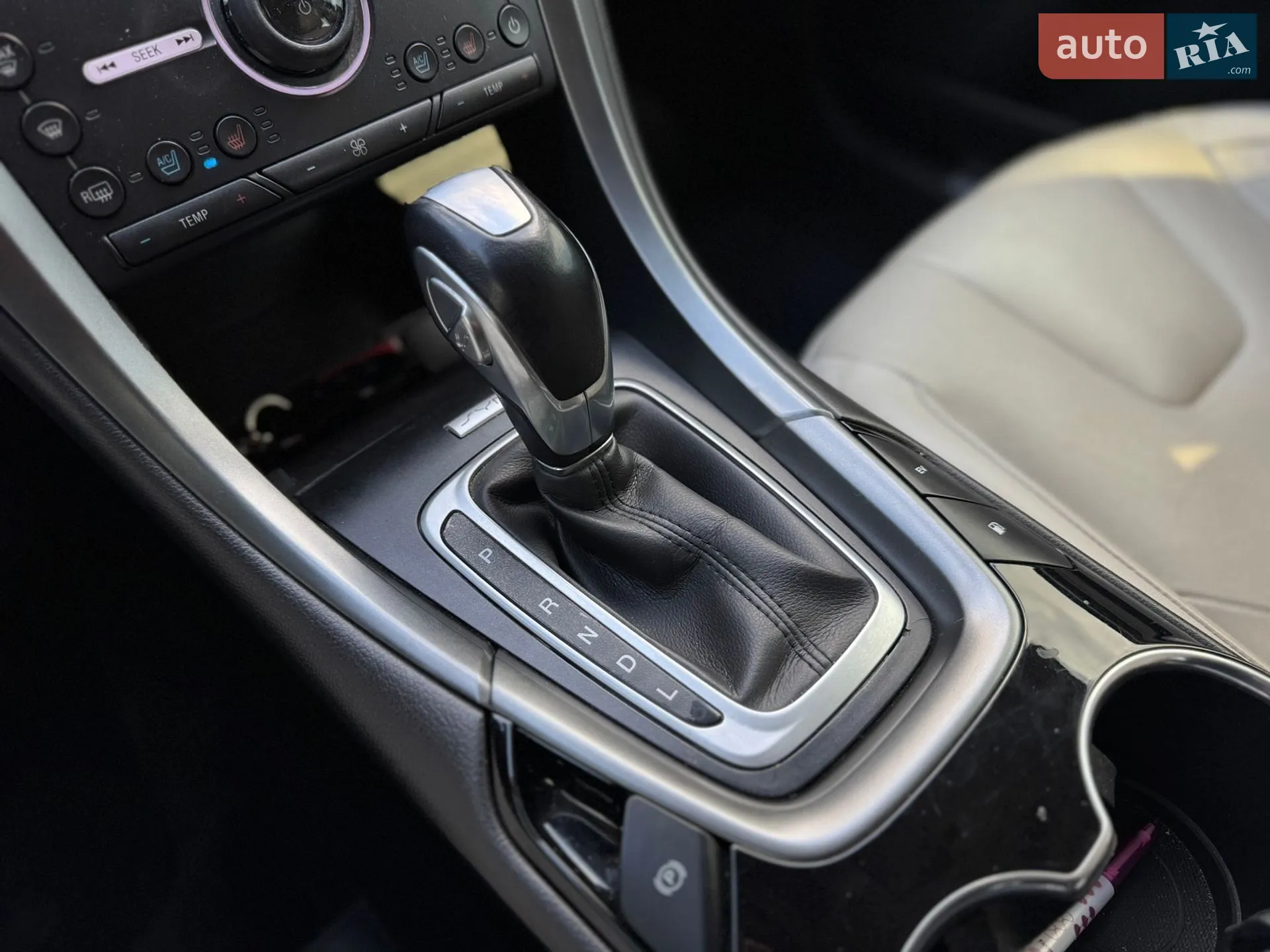 2016 Ford Fusion - мініатюра 37