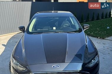 Седан Ford Fusion 2017 в Тернополі