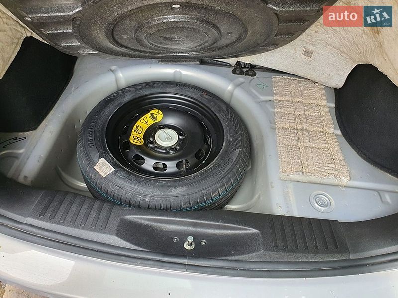 Хэтчбек Ford Fusion 2011 в Ужгороде