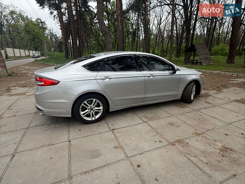 Седан Ford Fusion 2018 в Полтаве