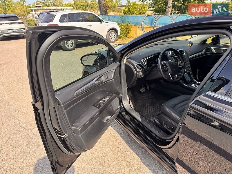 Седан Ford Fusion 2018 в Днепре