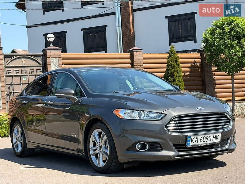 Седан Ford Fusion 2015 в Борисполе
