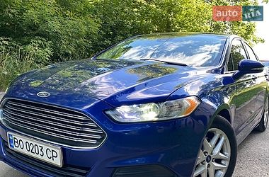 Седан Ford Fusion 2015 в Львове