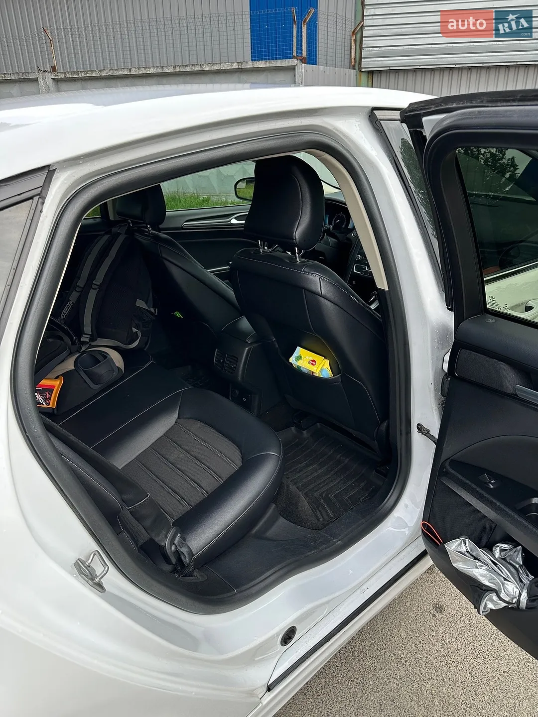2017 Ford Fusion - мініатюра 19