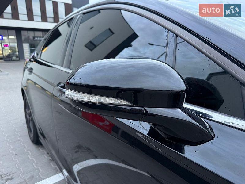 Седан Ford Fusion 2015 в Вінниці