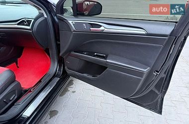 Седан Ford Fusion 2015 в Вінниці