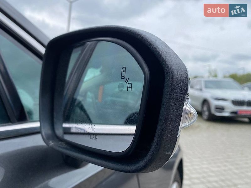 Седан Ford Fusion 2019 в Львове