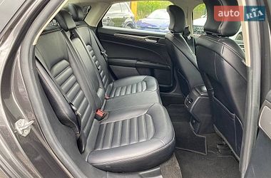 Седан Ford Fusion 2019 в Львове