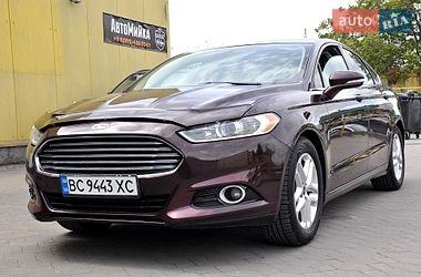 Седан Ford Fusion 2013 в Львове