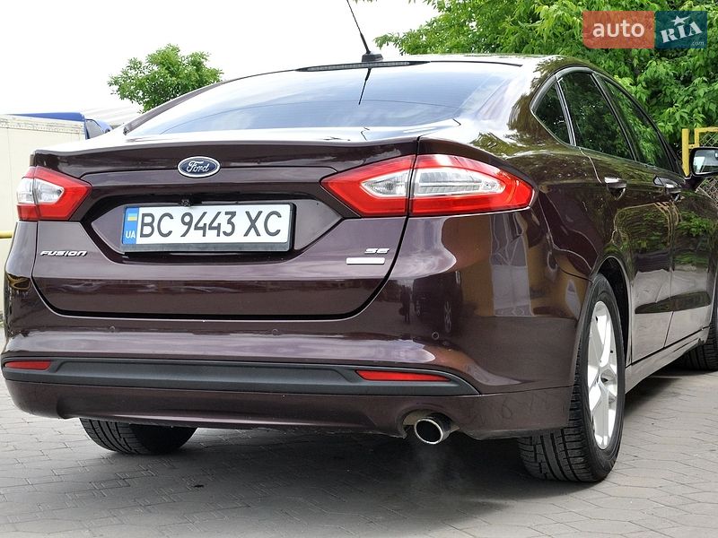 Седан Ford Fusion 2013 в Львове