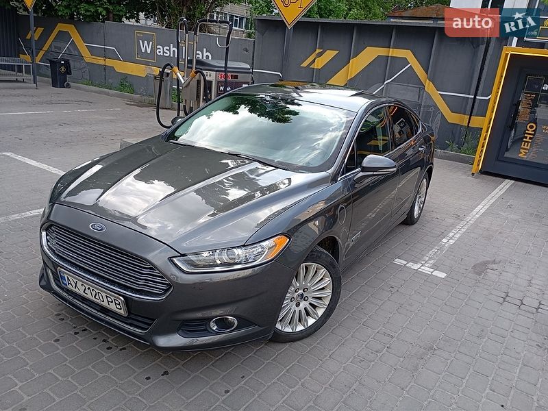 Седан Ford Fusion 2015 в Харькове
