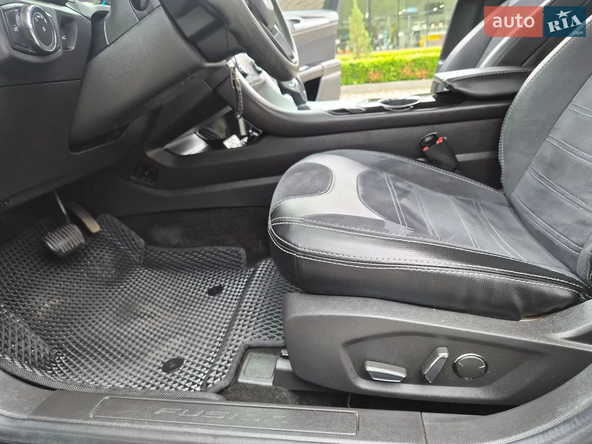 2015 Ford Fusion - мініатюра 35
