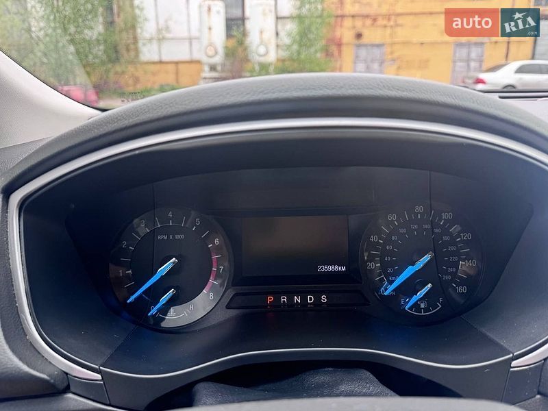 Седан Ford Fusion 2015 в Києві