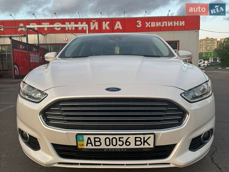 Седан Ford Fusion 2015 в Виннице