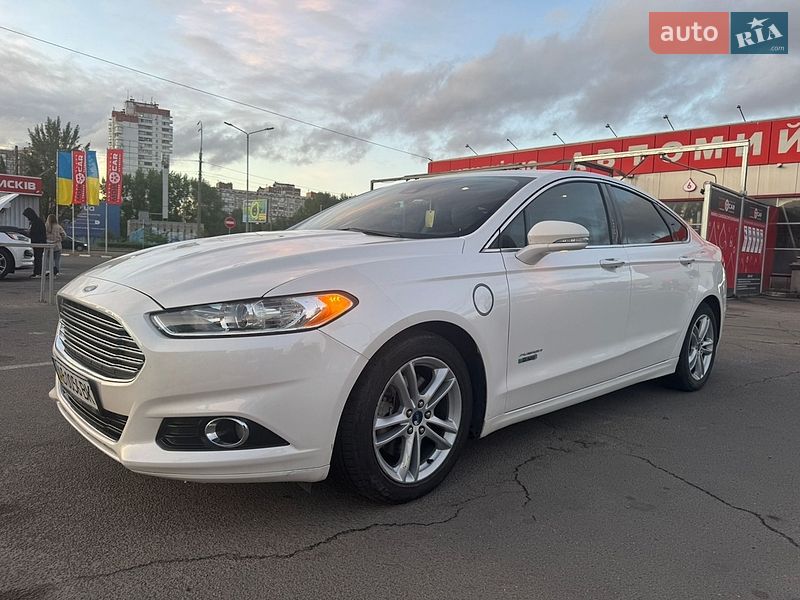 Седан Ford Fusion 2015 в Виннице